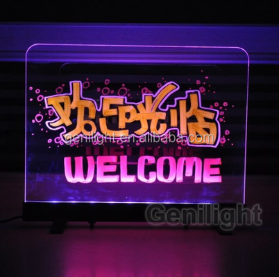 インタラクティブな広告のためのカスタマイズ可能なRGB SMD5050 LEDストライプ磁気文字板