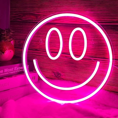 5Vの電圧LED スマイリーフェイスサイン ティーンエイジャー・ガールズ向け パーソナライズされた壁飾り